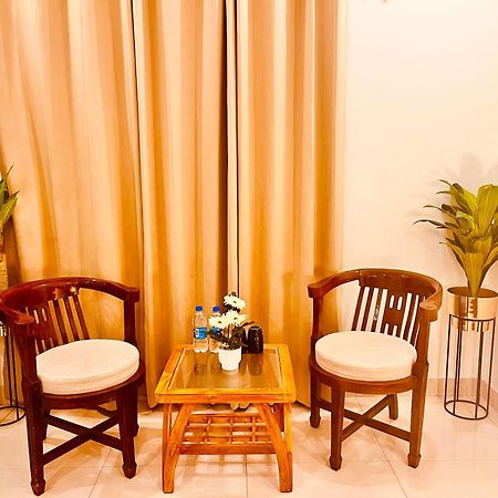 Sampat Royal Cafe Otel Delhi  Dış mekan fotoğraf