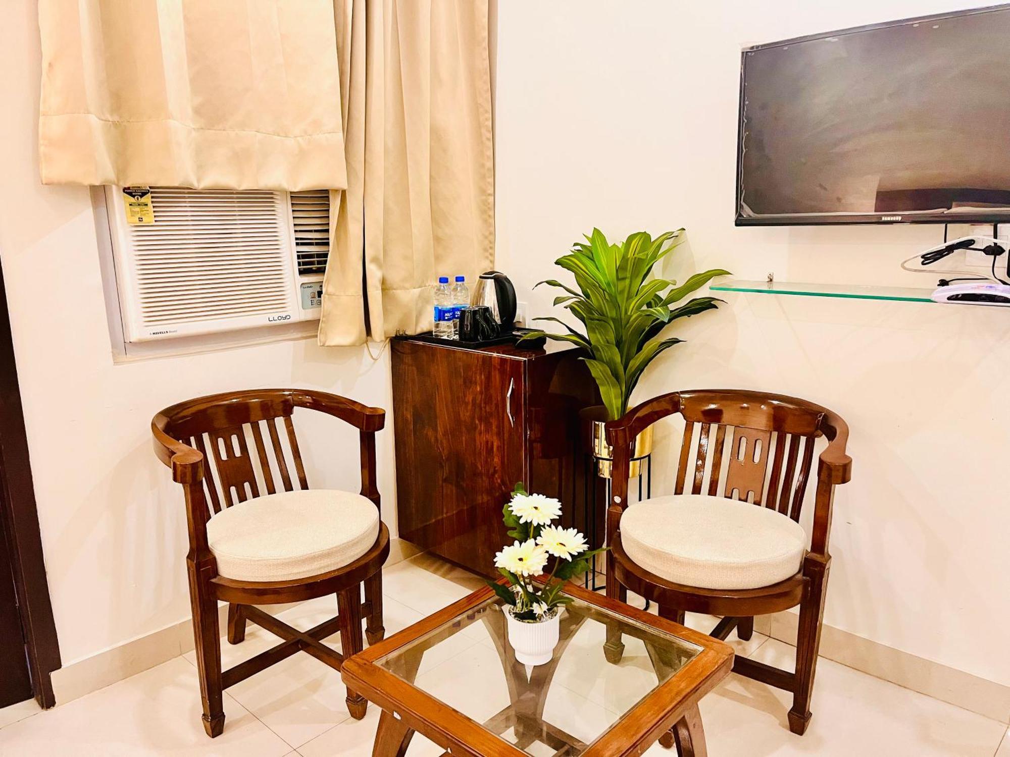 Sampat Royal Cafe Otel Delhi  Dış mekan fotoğraf